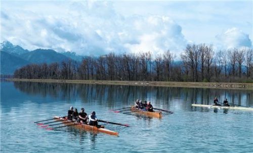 Der Ruderclub  bietet einen Schnupperkurs an.Foto re
