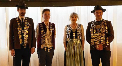 Die neuen Schützenkönige der SG Wendelstein Bad Feilnbach von links: Markus Grundsteiner, Seppi Schatzeder, Ingrid Lidschreiber und Sepp Wiegand. Foto re