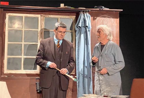 Eigentlich wollen sie ja zusammen Musik machen: Thorsten Emm (Gerd Meiser, rechts) und Ufe Friese (Sebastian Huber). Foto Baumann