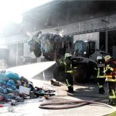 Feueralarm in Entsorgungsbetrieb