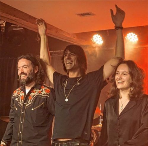 Feierten mit ihrem Publikum: (von links) Simon Gamper, Max von Milland und Emily Ferri. Foto becker
