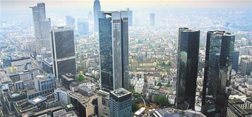 Frankfurt am Main gehört zu den teuren A-Städten und ist bei Investoren deshalb nicht mehr so gefragt wieB-Städte, die etwas günstiger sind. Foto Raimundas/Panthermedia