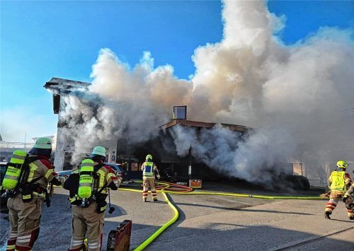 Große Aufregung bei einem Brandeinsatz in Bruckmühl. Foto Feuerwehr Heufeld