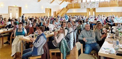 Gut besucht war das diesjährige Kranzl der Genossenschaftsmolkerei Berchtesgadener Land. Foto Molkerei Berchtesgadener Land
