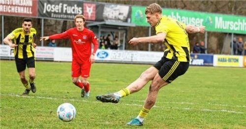 Jonas Kronbichler brachte den SVK früh per Elfmeter in Führung. Foto mb.presse