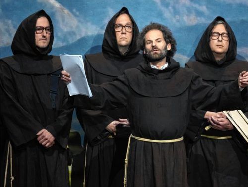 Maximilian Schafroth, Schauspieler und Kabarettist, hält beim Starkbieranstich auf dem Nockherberg die Fastenpredigt.Foto dpa