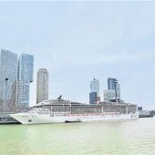 Zwischen Wellen und Wolkenkratzern