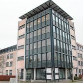 „Holz-Uni“ zählt bald 100 Jahresringe