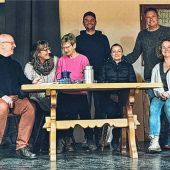 Bayerischer Humor trifft philosophische Fragen