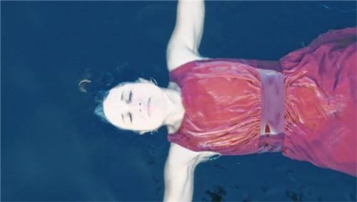 Szene aus „ANIMA – Die Kleider meines Vaters“. Foto Flare Film_Siri Klug