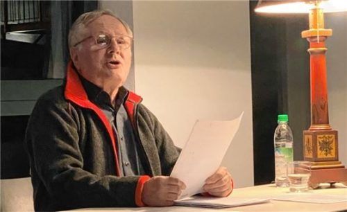 Walther Prokop las aus seinen pointiert-(selbst-)ironischen Erinnerungen. Foto re