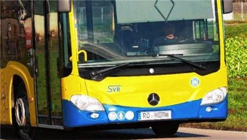 Weil ein 31-Jähriger einem Busfahrer die Vorfahrt nahm, musste dieser eine Vollbremsung machen.Foto Aerzbäck (SymbolbilD)