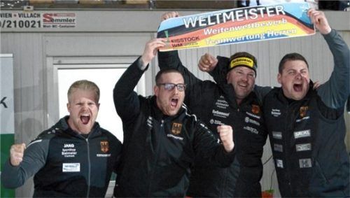 Weltmeister: Das deutsche Team mit Alexander Anzinger, Lukas Michl, Peter Rottmoser und Michael Späth (von links).Foto Albert Kamhuber