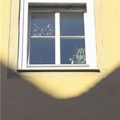 Das Haus auf Risse und mehr prüfen