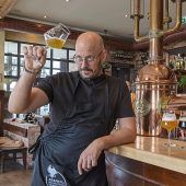 Ein Bierkenner im Wettbewerbsfieber
