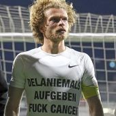 Rührende T-Shirt-Botschaft