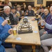 Der ewige Stammtisch