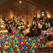 Bällebad unterm Rathaus?