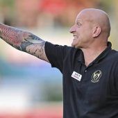 Roter Jancker für blauen Pacult