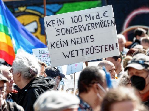 Ähnlich wie in vielen anderen Städten hat sich auch in Rosenheim eine Friedensinitiative gegründet (Symbolbild). Foto dpa