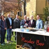 Plauderbar holt Senioren aus der Einsamkeit