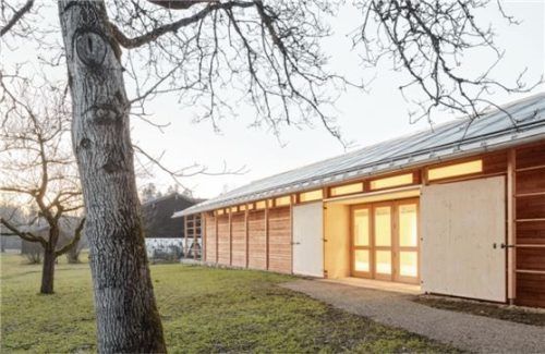 Das neue Museumsgebäude wird am 9. April eröffnet. Das Bauwerk wurde konsequent ökologisch gebaut. Foto Schels