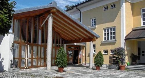 Der Tourismus war ein großer Punkt bei der Eggstätter Gemeinderatssitzung. Zum einen ging es um eine Änderung bei der Erhebung des Kurbeitrags. Außerdem soll ein Gästekontrolleur beauftragt werden. Foto Kirchner