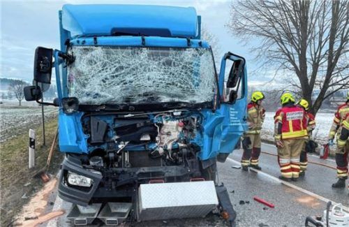 Die Kirchdorfer Floriansjünger mussten auch zu schweren Verkehrsunfällen unter Beteiligung von Lkw ausrücken.