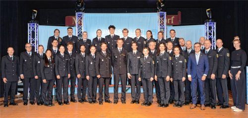 Die Spitzensportler der Bundespolizeisportschule Bad Endorf gewannen insgesamt 35 Medaillen bei den diesjährigen Meisterschaften.Foto Foto Winkler