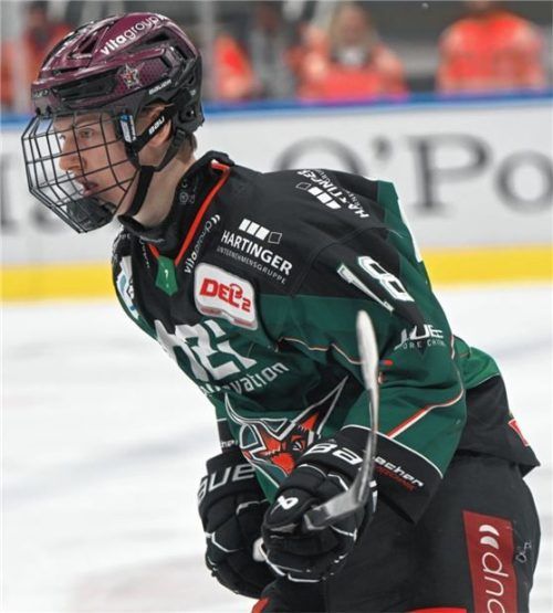 Für die Nationalmannschaft nominiert: Starbulls-Stürmer Sebastian Zwickl ist im 28-Mann-Kader der DEB-U18.Foto Ziegler