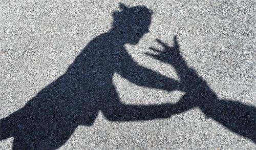 Hat ein 39-jähriger Mann aus dem Altlandkreis Bad Aibling seine Ex-Frau vergewaltigt? Oder ist der Vorwurf nur eine Retourkutsche auf die Anzeige ihres Mannes? Mit dieser Frage beschäftigt sich derzeit das Amtsgericht Rosenheim.Foto dpa