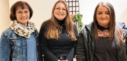 Im Vorstand (von links): Schatzmeisterin Irmgard Wagner, neue Vorsitzende Kerstin Fahn und neue stellvertretende Vorsitzende Lisa Böhm. Foto Reinthaler
