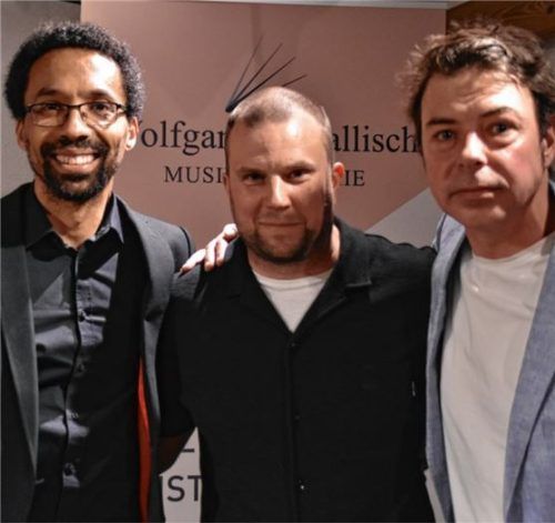 Jazz-Trio auf unterhaltsamen Abwegen: (von links): Yvo Fischer, Manni Müller und Stephan Weiser. Foto bovers