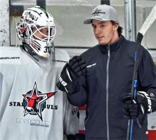 Künftig nicht mehr an der Mangfall tätig: Torwart-Trainer Luca Endres (rechts) zieht es in die DEL.Foto Hans-Jürgen Ziegler