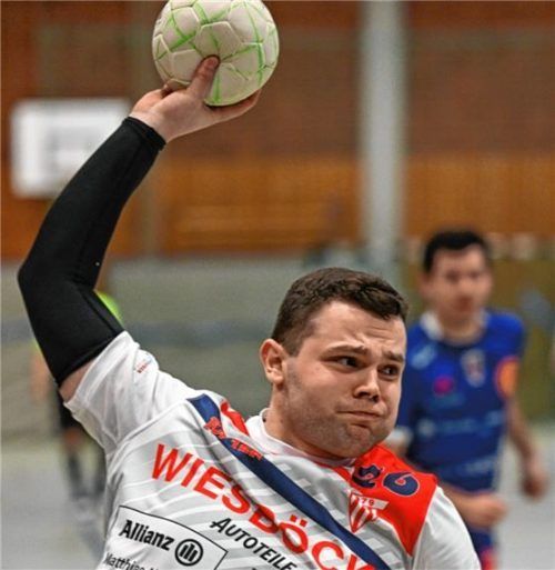 Leonid Nikoloski von Bruckmühl hat insgesamt fünf Treffer zum Bruckmühler Sieg beigesteuert.