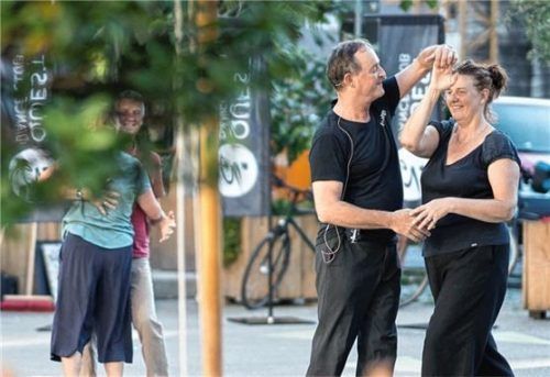 Rosenheim tanzt auch diesen Sommer wieder am Salzstadel. Foto Quest Dance Club