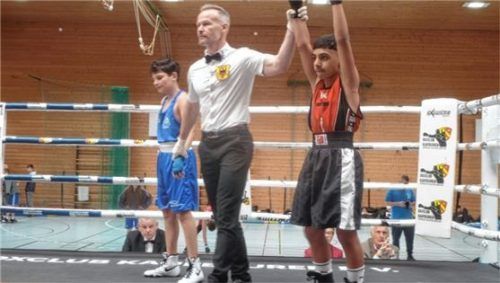 Sayed Safi (rechts) von der DJK Bavaria Rosenheim ist neuer bayerischer Meister bis 42 Kilogramm.Foto privat