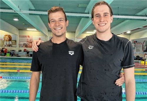 Sebastian Hörnig (links) und Sebastian Kürpick holten Titel und Medaillen bei den bayerischen Kurzbahnmeisterschaften der Masters.Foto re