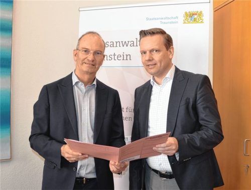 Sehen Erfolge im Kampf gegen die Kriminalität – aber auch Herausforderungen: Leitender Oberstaatsanwalt Dr. Wolfgang Beckstein (links) und Oberstaatsanwalt Dr. Rainer Vietze.Foto kd