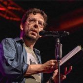 „Gab’s Tote?“ – Journalist und Kabarettist verrät, wie die Medien ticken