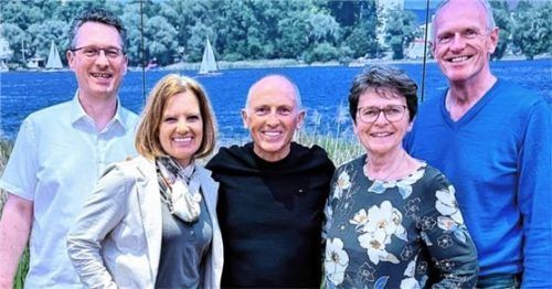 Zur neuen Vorstandschaft gehören (von links): Rudi Gruber (Schriftführer), Beatrix Albrecht (Zweite Vorsitzende), Dieter Kufer (Vorsitzender), Edeltraud Singer (Dritte Vorsitzende und Kassierin), Bernhard Klein (IT, Social Media). Foto re