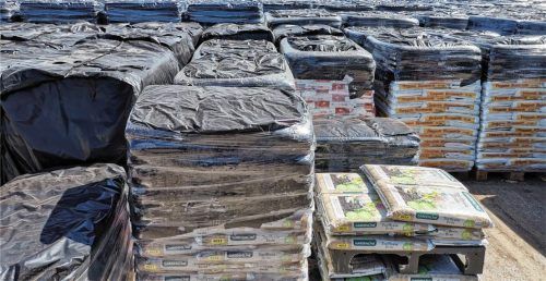 600 bis 800 Paletten Erde und Mulch werden täglich verladen. Foto Leitner