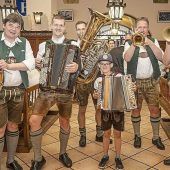 Hier spielt der kleine Philipp groß auf