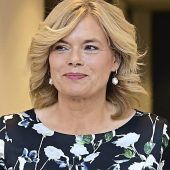 15:15 UHR16:17 UHR16:34 UHR17:46 UHR19:45 UHR