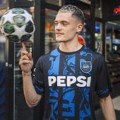 „Unwürdiges Rumgeeiere“