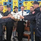 Beginn der Feierlichkeiten zum Jubiläum der FFW Mietraching