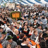 Jubiläumswochenende in Großholzhausen – 100-jähriges Jubiläum der Fahnenweihe