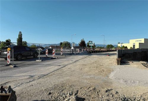 Ab Montag, 5. Mai, kommen die Autokräne, um die Brückenmodule einzuheben. Foto Baumeister