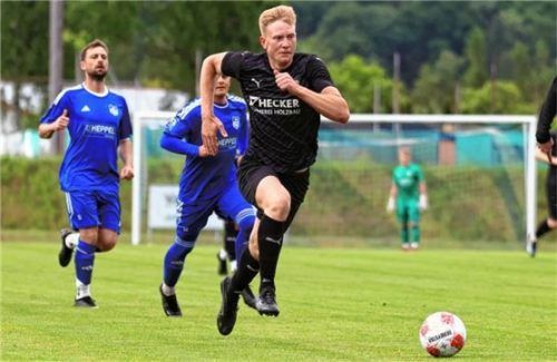Auf dem Weg zur Vizemeisterschaft? Luca Steinbacher will mit Tüßling/Teising in die Relegation.Foto mb.presse