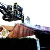 Garage wird Raub der Flammen